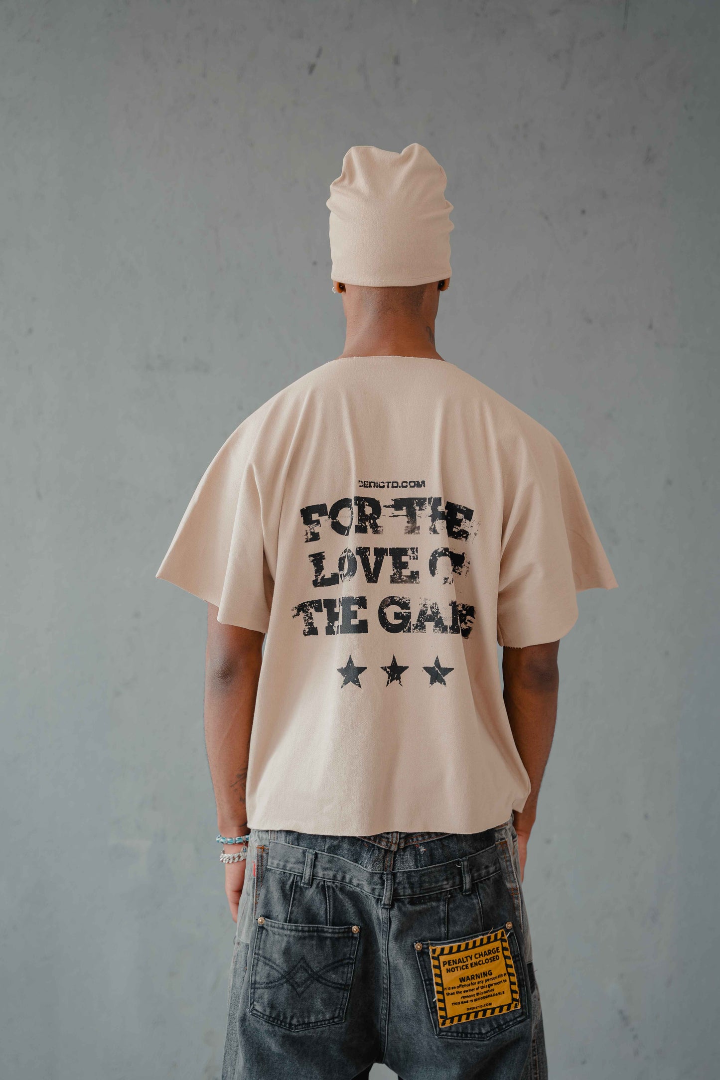 Dedictd XI T (Creme)