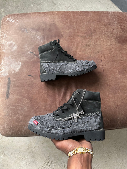 CUSTOM BLACK SUEDE TIMBERLAND